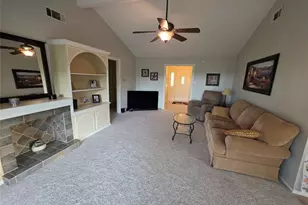608 Shelmar Dr, Euless, TX 76039 - Photo 9