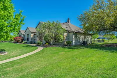 100 Helton Drive, Granbury, TX 76049 - Photo 3