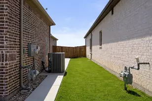 1073 Fleetwood Dr, Justin, TX 76247 - Photo 33