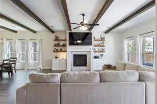 1073 Fleetwood Dr, Justin, TX 76247 - Photo 5