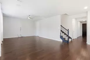 2564 Durango Dr, Carrollton, TX 75010 - Photo 9