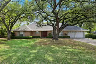 3713 Kimberly Ln, Fort Worth, TX 76133 - Photo 1