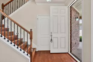 2304 Janna Way, Carrollton, TX 75006 - Photo 3