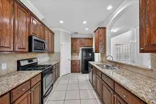 2304 Janna Way, Carrollton, TX 75006 - Photo 7