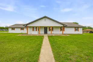 621 Co Rd 484, Stephenville, TX 76401 - Photo 3