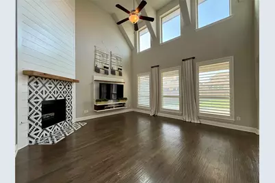 509 Lomax Lane, Fort Worth, TX 76131 - Photo 3
