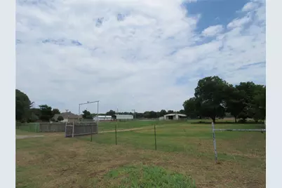 1815 Newport Road, Weatherford, TX 76086 - Photo 35