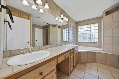 1815 Newport Road, Weatherford, TX 76086 - Photo 17