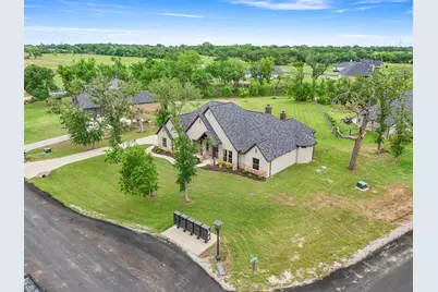 105 Clayton Crossing, Springtown, TX 76082 - Photo 35