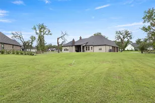 105 Clayton Xing, Springtown, TX 76082 - Photo 31
