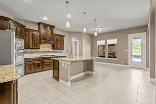 12731 Bella Roma Dr, Fort Worth, TX 76126 - Photo 9