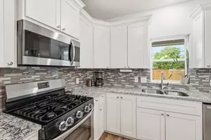 1125 Oxford St, River Oaks, TX 76114 - Photo 7