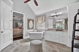4103 King Air Ct, Granbury, TX 76049 - Photo 17