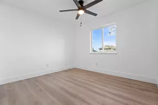 1003 Bellflower Ct, Carrollton, TX 75007 - Photo 19