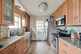 518 Colonial Dr, Garland, TX 75043 - Photo 9