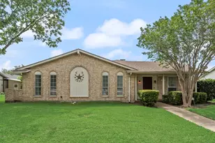 518 Colonial Dr, Garland, TX 75043 - Photo 3