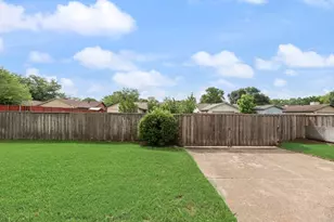 518 Colonial Dr, Garland, TX 75043 - Photo 29