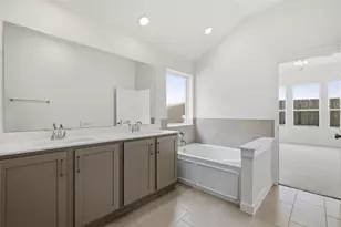 4628 Commack Dr, Fort Worth, TX 76135 - Photo 23