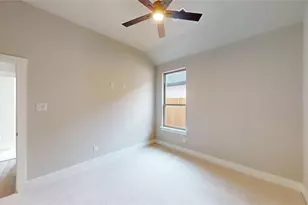 2337 SE 4th St, Grand Prairie, TX 75051 - Photo 19
