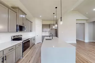2337 SE 4th St, Grand Prairie, TX 75051 - Photo 7