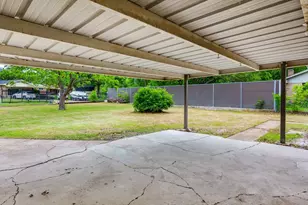 400 Brookhollow Cir, DeSoto, TX 75115 - Photo 19