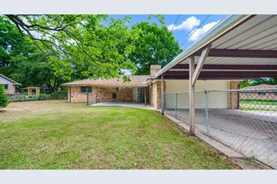 400 Brook Hollow Circle, DeSoto, TX 75115 - Photo 23