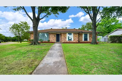 400 Brook Hollow Circle, DeSoto, TX 75115 - Photo 1
