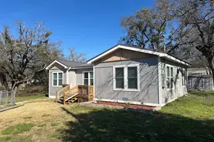 146 Owl Hollow Rd, Blum, TX 76627 - Photo 11