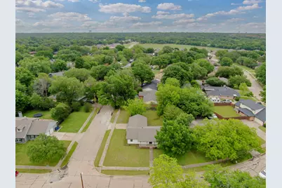 1104 Williamsburg Drive, Ennis, TX 75119 - Photo 31