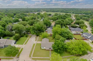 1104 Williamsburg Dr, Ennis, TX 75119 - Photo 31