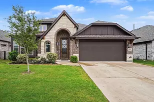 4381 Sun Mdw Dr, Joshua, TX 76058 - Photo 1