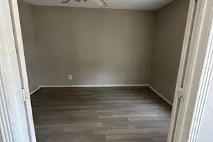 205 Hallvale Dr, White Settlement, TX 76108 - Photo 3