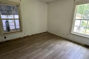 205 Hallvale Dr, White Settlement, TX 76108 - Photo 5