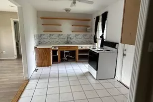 205 Hallvale Dr, White Settlement, TX 76108 - Photo 7
