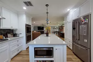 1023 Ridgefield Dr, Plano, TX 75075 - Photo 15
