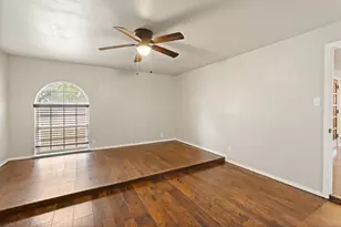 2005 Meadow Dr, Crowley, TX 76036 - Photo 25