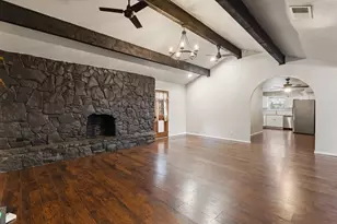 2005 Meadow Dr, Crowley, TX 76036 - Photo 9