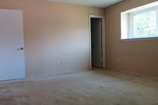 109 W Mountain Creek Dr, Grand Prairie, TX 75052 - Photo 13