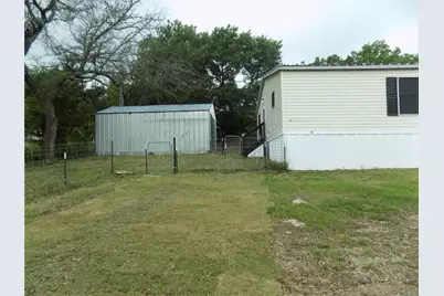 203 S Ridgeview Court, Azle, TX 76020 - Photo 19