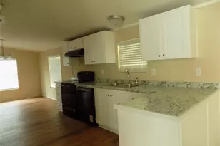 203 S Ridgeview Ct, Azle, TX 76020 - Photo 3