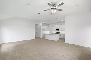 4624 Commack Dr, Fort Worth, TX 76135 - Photo 31