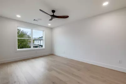 1018 Grandview Avenue, Dallas, TX 75223 - Photo 31