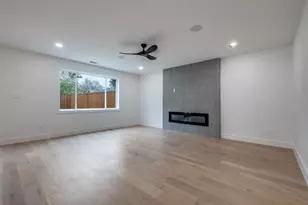 1018 Grandview Ave, Dallas, TX 75223 - Photo 21