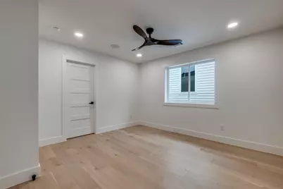 1018 Grandview Avenue, Dallas, TX 75223 - Photo 33