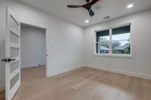 1018 Grandview Ave, Dallas, TX 75223 - Photo 23