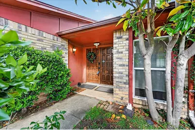 2705 Treeview Drive, Arlington, TX 76016 - Photo 3