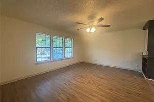 3731 Avenue M, Fort Worth, TX 76105 - Photo 9
