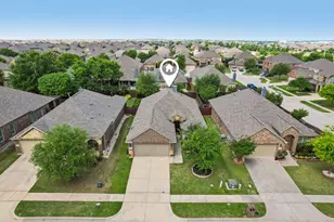 204 Rugby Ln, McKinney, TX 75072 - Photo 3