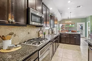 204 Rugby Ln, McKinney, TX 75072 - Photo 9