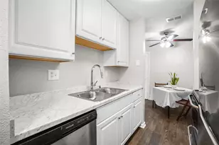 4502 Gaston Ave, Dallas, TX 75246 - Photo 9